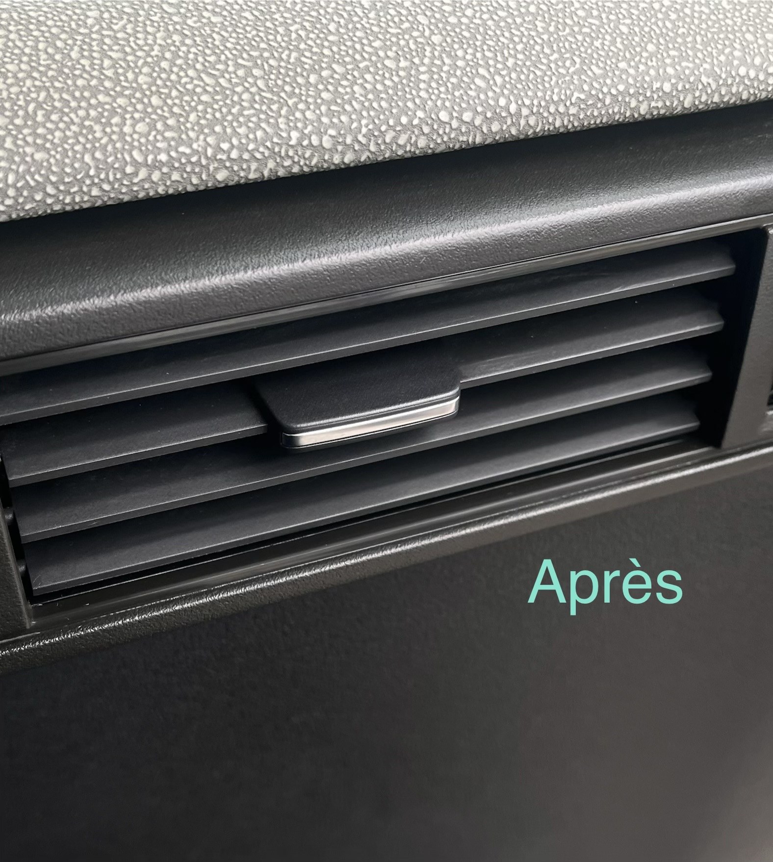 Grille d'aération de camion nettoyée en détail